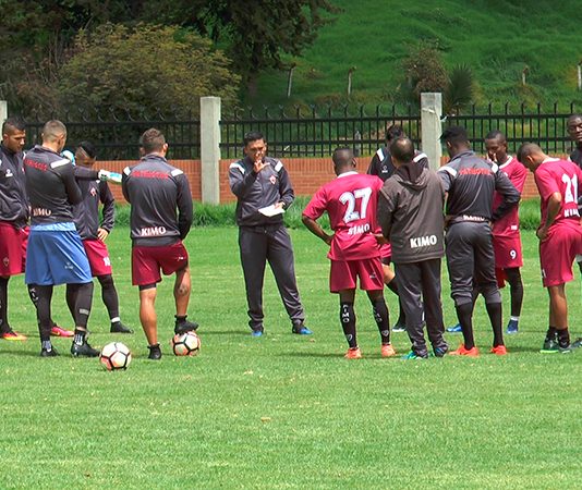 Patriotas no la tiene fácil frente al líder de Brasil