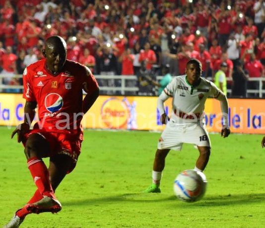 Patriotas se desinfló ante América