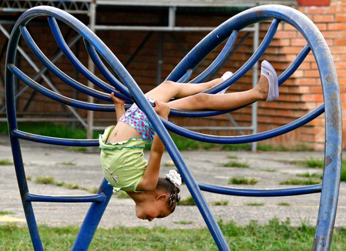 San-Eduardo-11- niños -juego