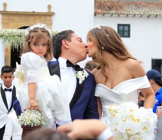 Así se casó el gobernador Carlos Amaya con Daniela Assis