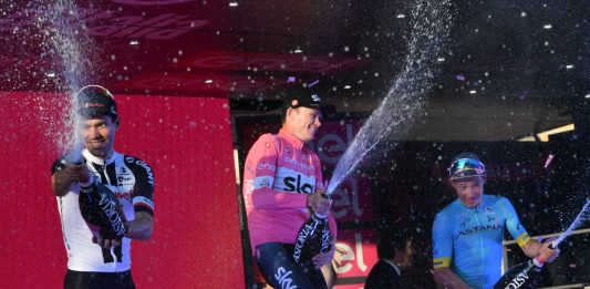 Miguel Ángel López consigue podio y título de los jóvenes en el Giro