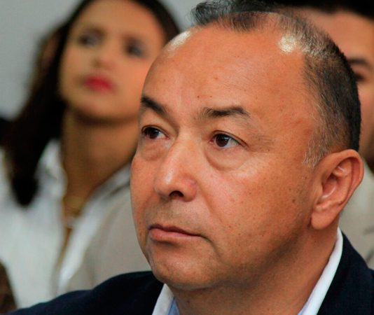 Gustavo Puentes era congresista y capataz en una inmunizadora incautada a la mafia