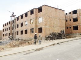 Damnificados de Estancia El Roble y Torres del Parque rechazan el empréstito