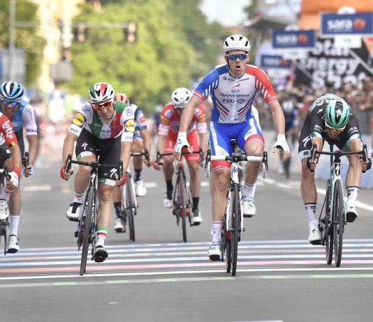 Caleb Ewan consigue su segunda etapa en el Giro de Italia