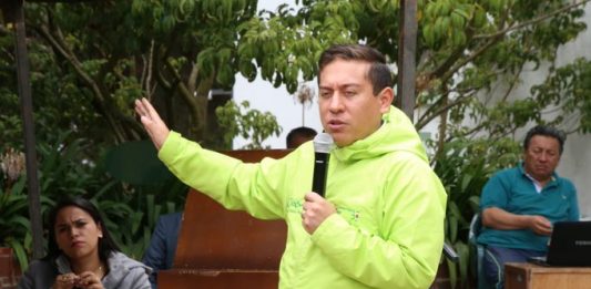 Carlos Amaya dice que no tiene mansión ni en Paipa, ni en Madrid ni en Miami