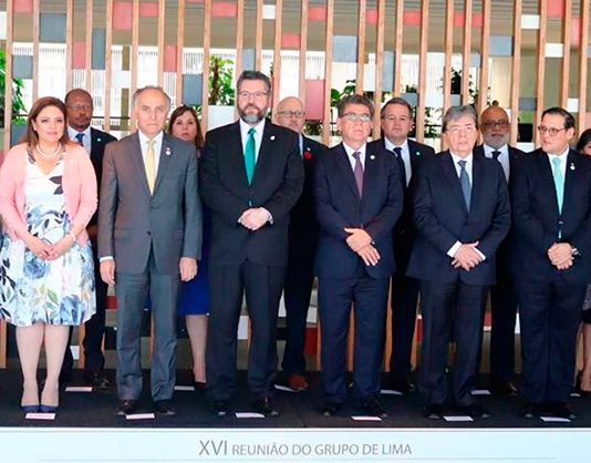 La verborrea del grupo de Lima mientras el rancho se les incendia