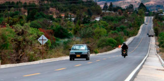 Comprometen recursos para mejoramiento de la vía Tunja-Moniquirá-Barbosa