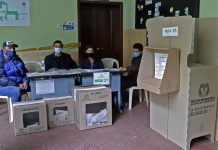 No vote por asesinos y ladrones