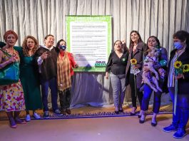 «El cambio es con las mujeres o no será», Carlos Amaya