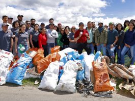 Casi dos toneladas de basura menos en el Lago de Tota