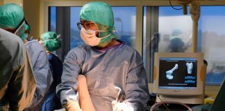 Reemplazo de cadera en adultos mayores, intervención costosa y de mucho cuidado