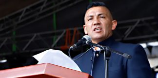 ¿El padre Víctor sabe en el infierno que se metió?