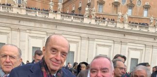 Canciller Álvaro Leyva Durán asistió, en representación del gobierno nacional, al funeral del Papa Emerito, Benedicto XVI