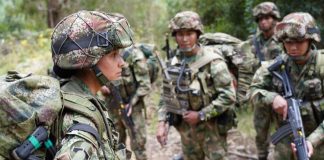 En Duitama, una mujer militar ‘con las botas puestas’