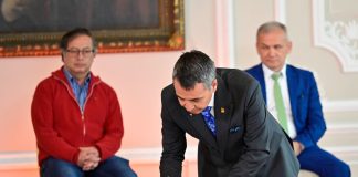 ¿Cuál fue la tarea que le encomendó el Presidente Petro al nuevo Ministro de Transporte?