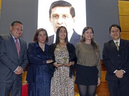 Homenaje al legado de nuestro director y fundador, el premio Resiliencia por su gran obra, el periódico EL DIARIO