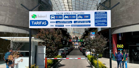 El Boulevar Shopping Center es propiedad privada, puede cobrar como quiera por sus parqueaderos