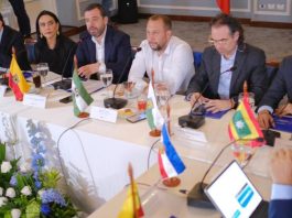 Alcalde Mikhail Krasnov apoya a Carlos Fernando Galán en polémica por El Metro