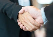 Partidos políticos y crímenes contra la humanidad