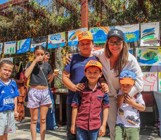 ¡El VIII Festival de la Cultura y la Colonia Mirafloreña comenzó con éxito rotundo!