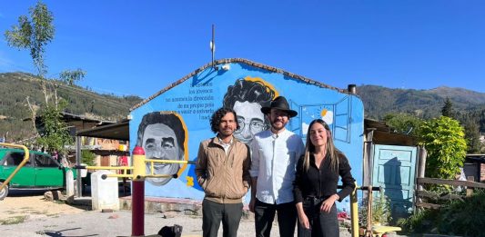 Alcalde no hizo obras, pero le cambió el nombre a un colegio
