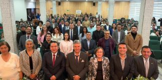 55 doctores, 14 magísteres y una especialista, nuevos profesores de planta de la UPTC