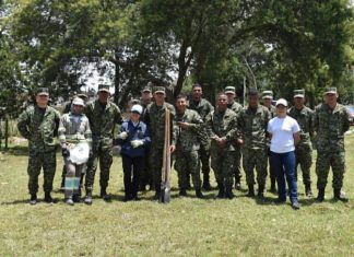 Urbaser recolecta 5 toneladas de residuos y siembra 80 plantas en el barrio Manzanares, en Tunja