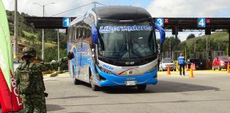 Ejército Nacional recibe a los visitantes en vías de Boyacá para Semana Santa