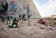 Juguetes de guerra y educación para la Paz