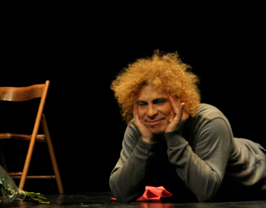 Primo Rojas llega a Tunja con ‘El Traductor’, una sátira gestual que retrata a Colombia