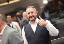Pedro Suárez Vacca impulsa el tren Boyacá–Santander