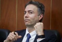 ¿Daniel Quintero vuelve al ruedo presidencial? La Registraduría deja en manos del CNE su nueva jugada política