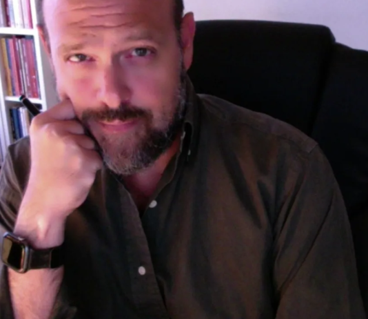 Esteban Pinotti, argentino radicado en España, llega al FICC con “Borges para todos”