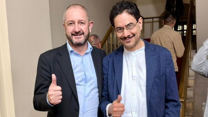 aa1ca430-5e75-42c4-a580-a4e131a9f019